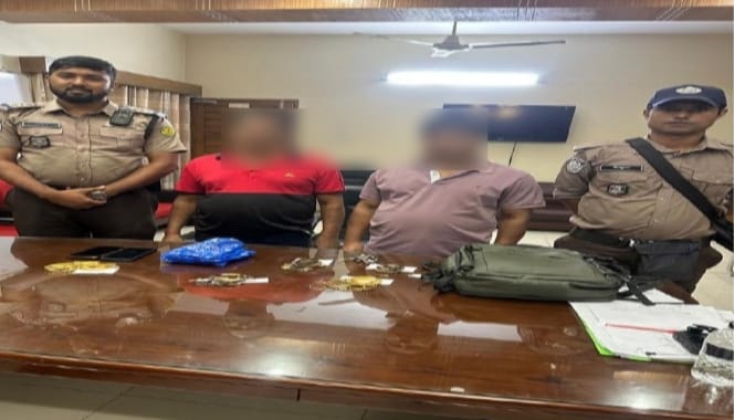 ধানমন্ডিতে চোরাচালান চক্রের দুই সদস্য গ্রেফতার, উদ্ধার ৮৯ লাখ টাকার স্বর্ণ